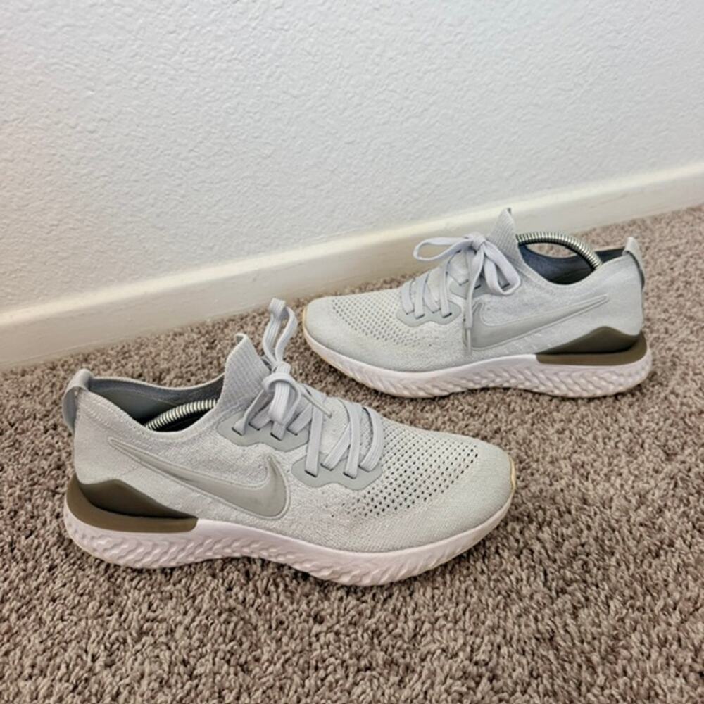 Nike Epic React Fly Knit 2 Running Shoes Sneakers Tennis Light Gray Women's 8